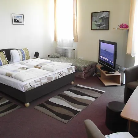 Hotel Slavia 2*